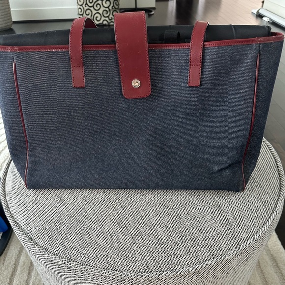 BURBERRY LONDON BLUE DENIM DOUBLE FLAT STRAPS TOTE - Picture 1 of 13